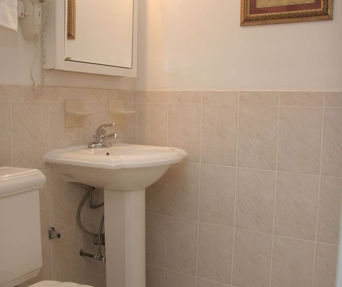 Imperial Court Hotel