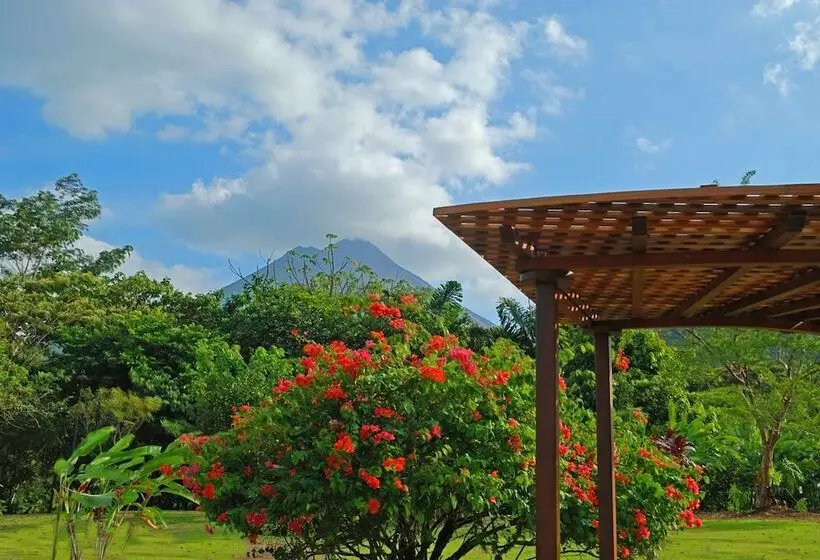 Volcano Lodge Hotel & Thermal Experience