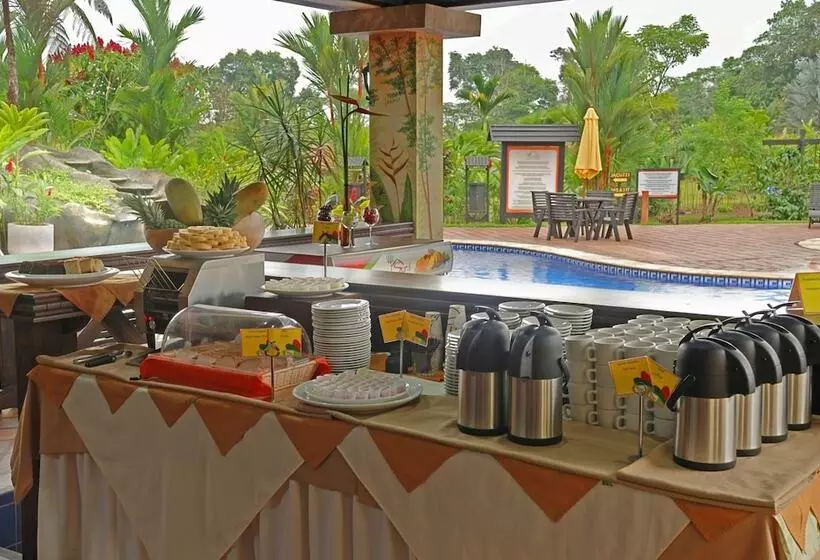 Volcano Lodge Hotel & Thermal Experience