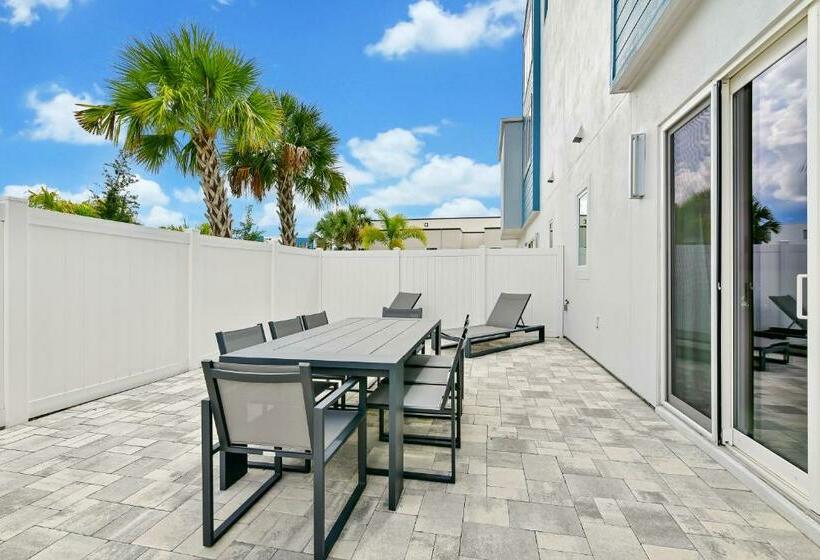 Beautiful Condo Near Disney W Hotel Amenities   7740 1 102