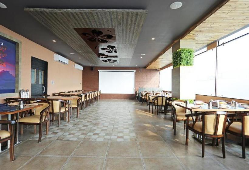 בית מלון כפרי Capital O 11324  The Bentree