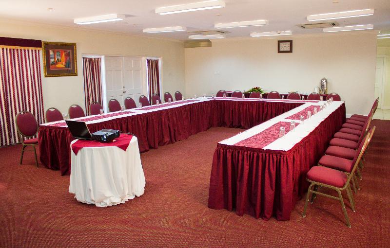 هتل Bay Gardens Beach Resort & Spa