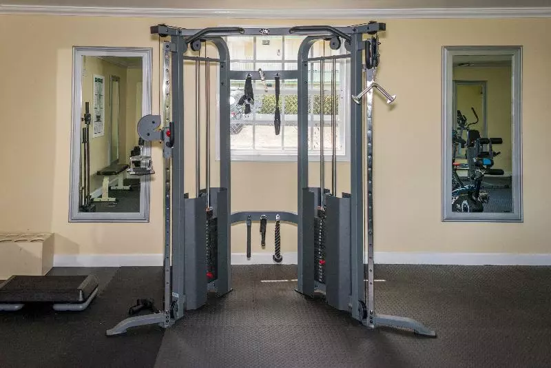 酒店 Bay Gardens Beach Resort & Spa