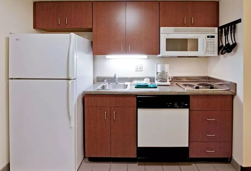 هتل Hawthorn Suites By Wyndham Louisville East