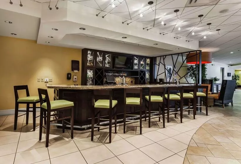 هتل Hilton Garden Inn Phoenix Midtown