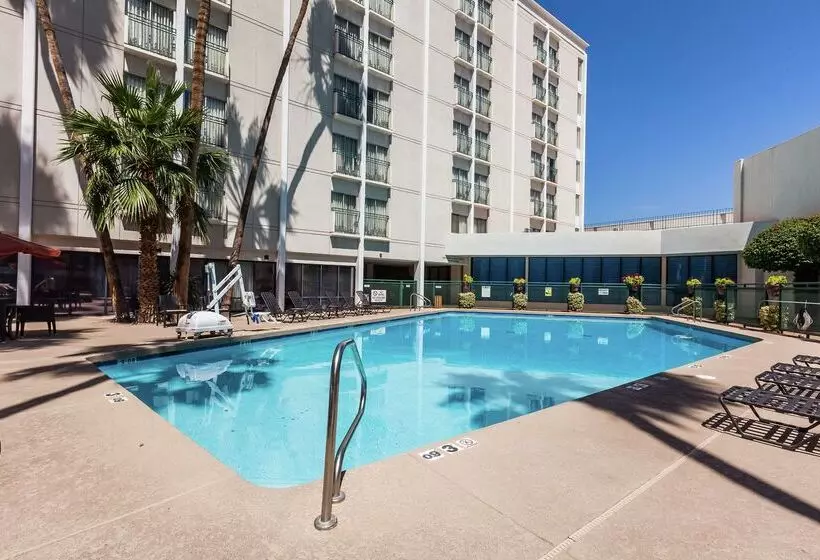 هتل Hilton Garden Inn Phoenix Midtown