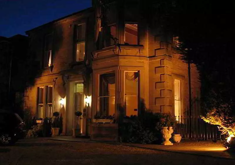 Отель Kingsburgh House