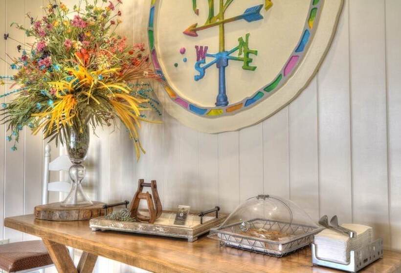 فندق Lodge At Five Oaks Pigeon Forge   Sevierville