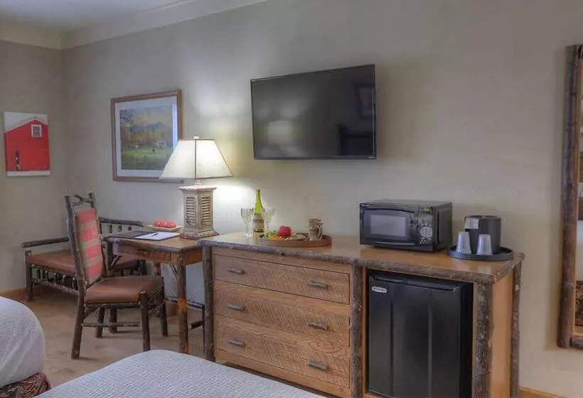 هتل Lodge At Five Oaks Pigeon Forge Sevierville