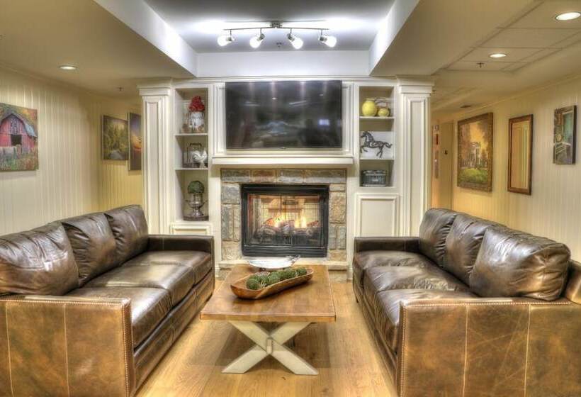 فندق Lodge At Five Oaks Pigeon Forge   Sevierville