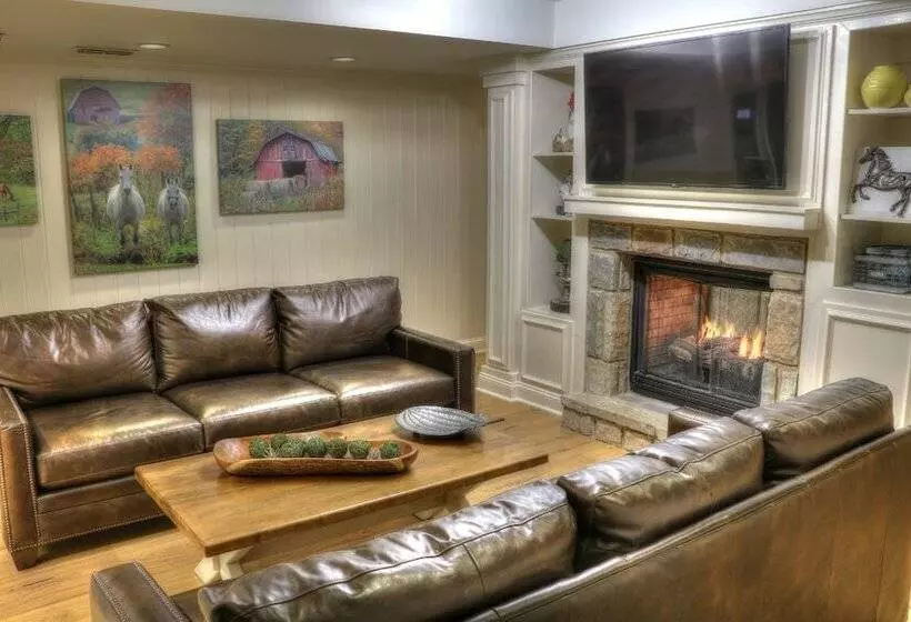 هتل Lodge At Five Oaks Pigeon Forge Sevierville