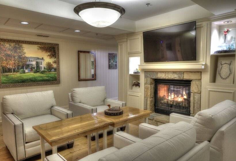 فندق Lodge At Five Oaks Pigeon Forge   Sevierville