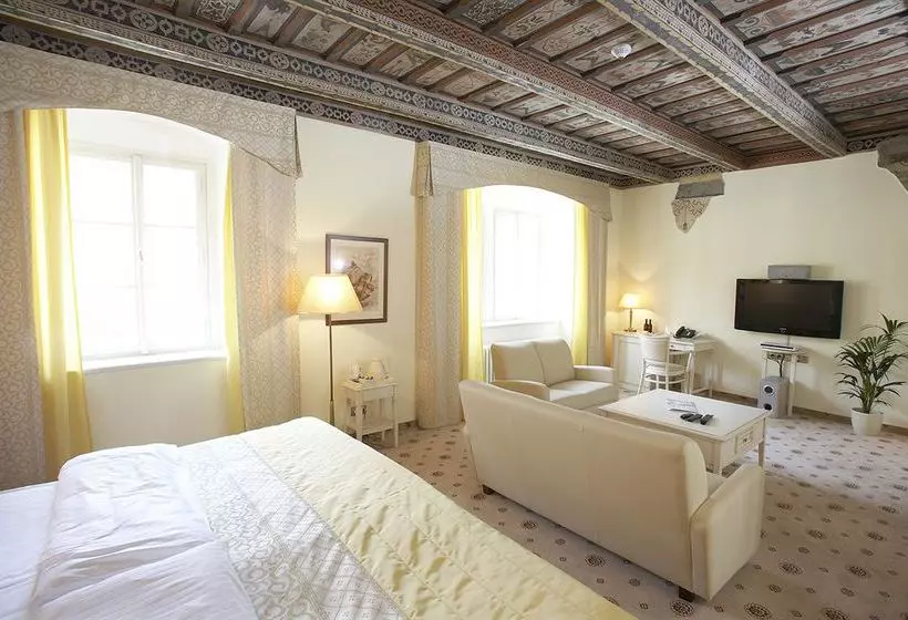 هتل Metamorphis Excellent