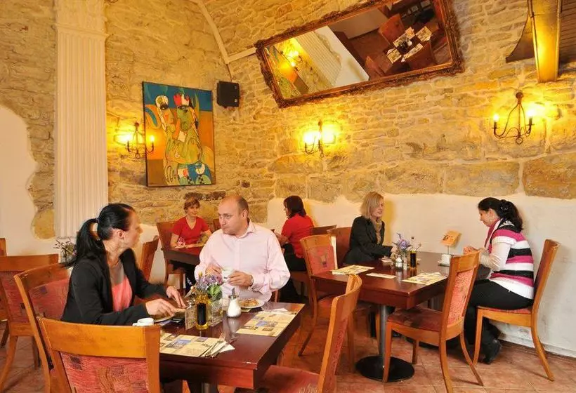 هتل Metamorphis Excellent