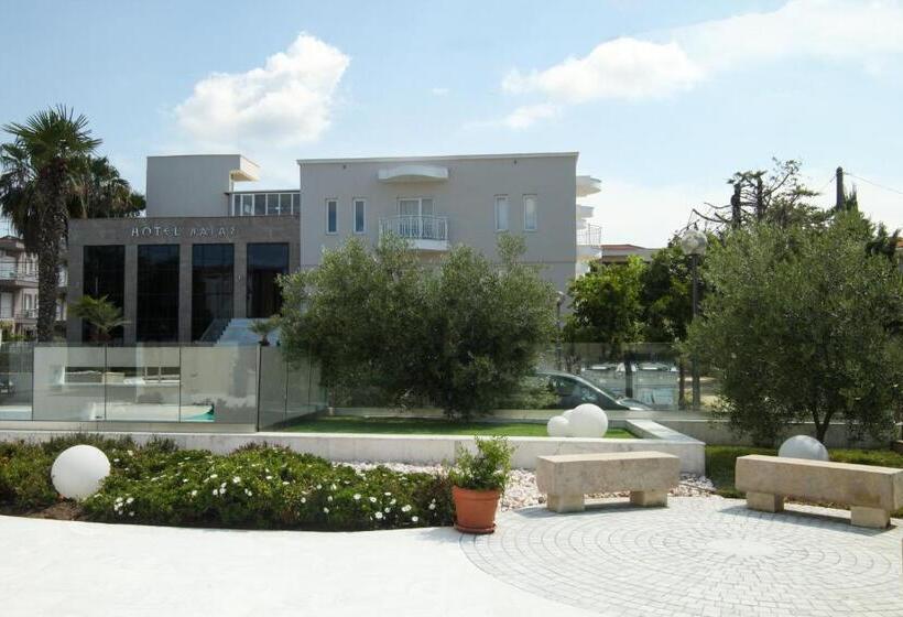 בית מלון כפרי Naias