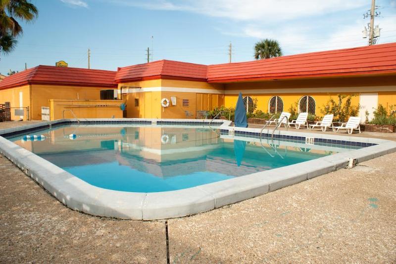 ホテル Scottish Inn Downtown Jacksonville