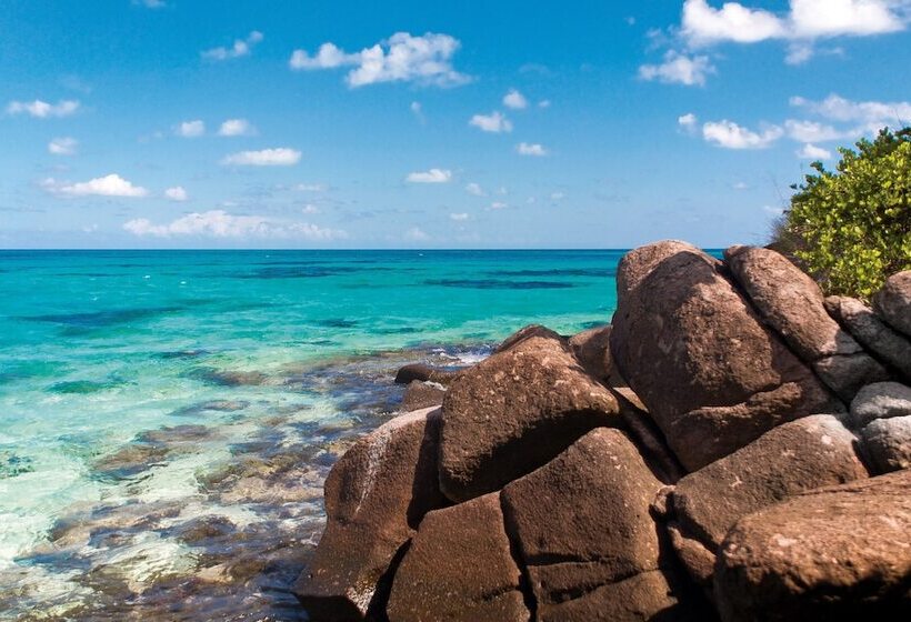 هتل Sol Caribe Providencia