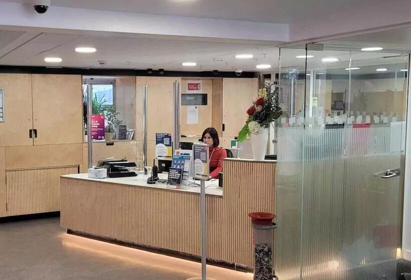 בית מלון כפרי Stamford Street Apartments