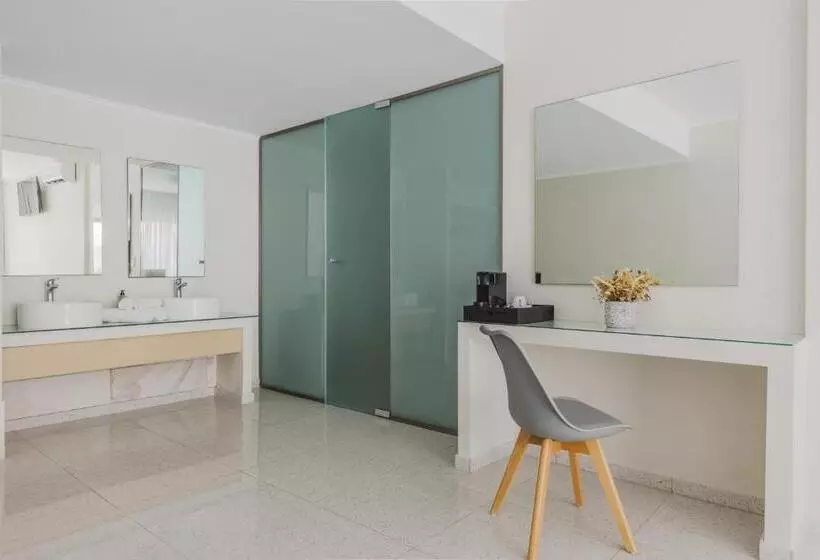 هتل Sunrise Zante Adults Only