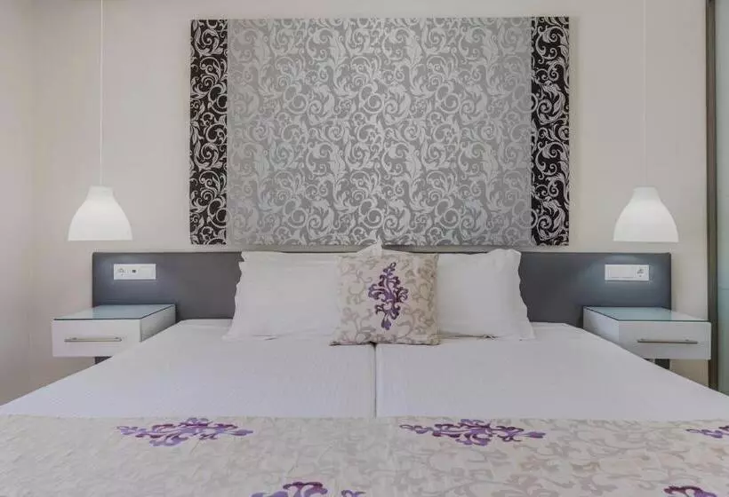 هتل Sunrise Zante Adults Only