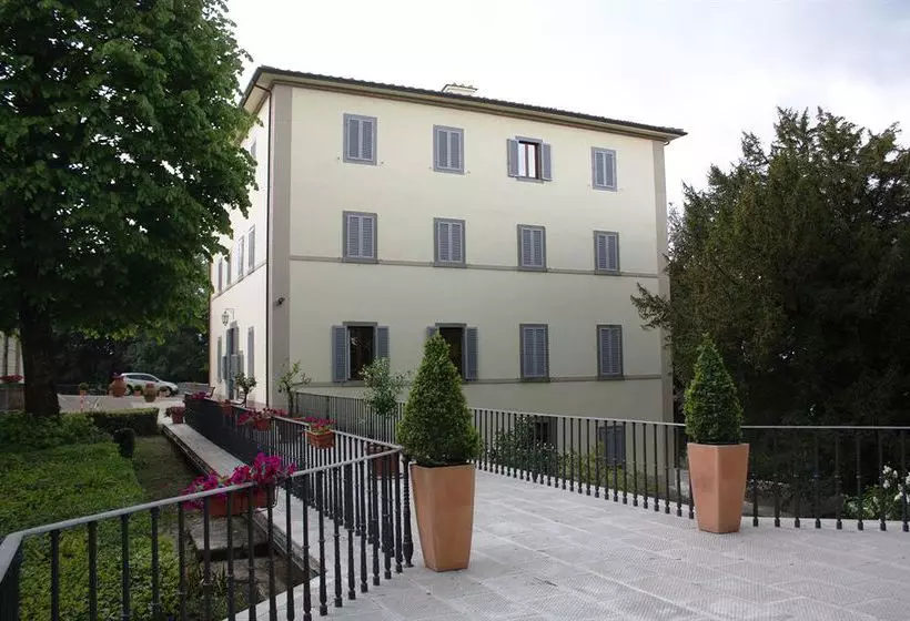 Отель Villa Montarioso