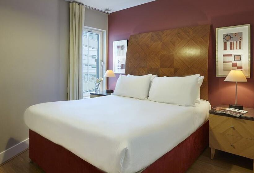 Marlin Apartments  London Bridge Empire Square