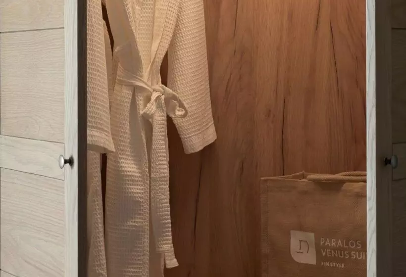 Paralos Venus Suites Adults Only