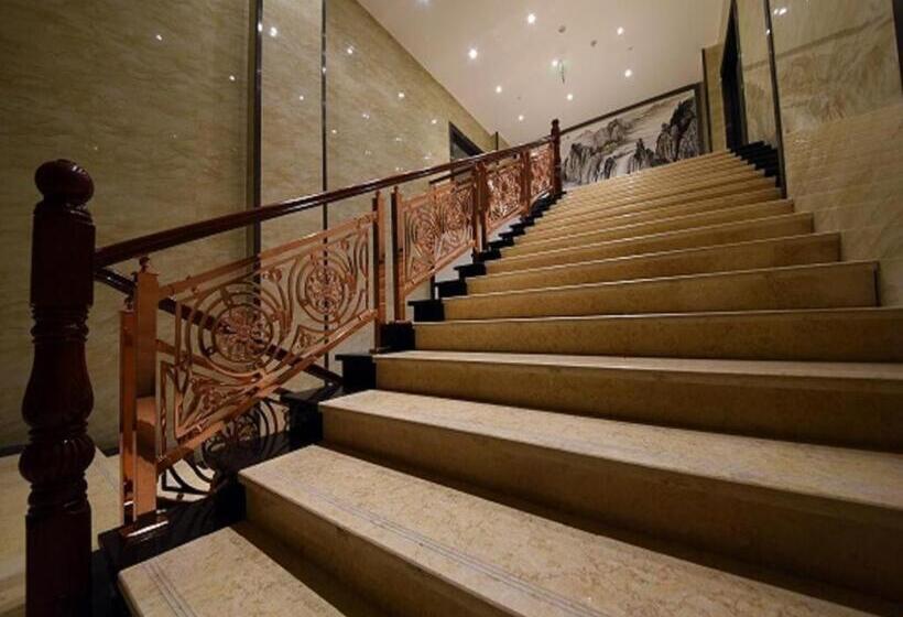 Pai Hotels·luzhou Dashanping Sichuan Police College