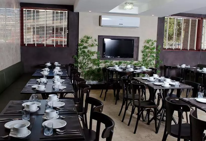 Athus Brasilia Hotel By Bsb Inn