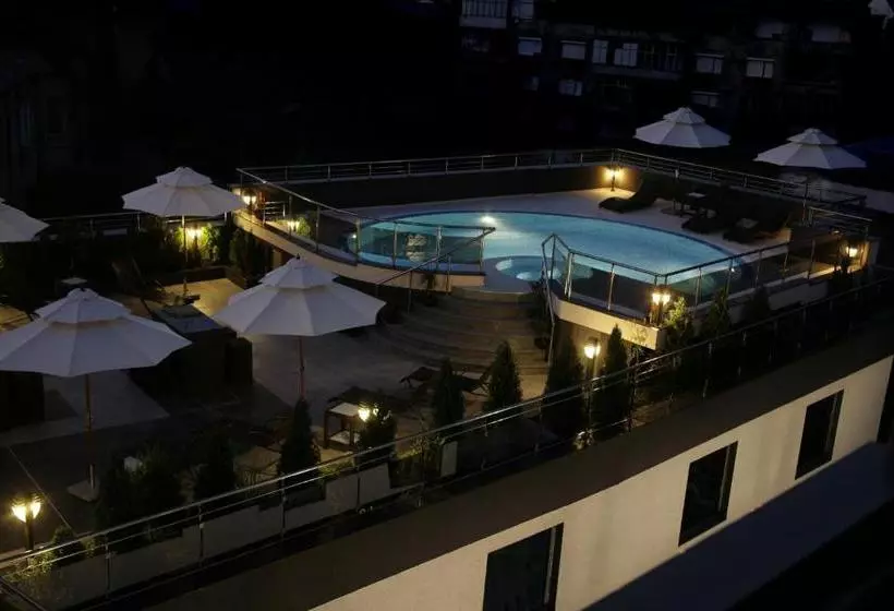 Cosmopolitan Hotel & Wellness