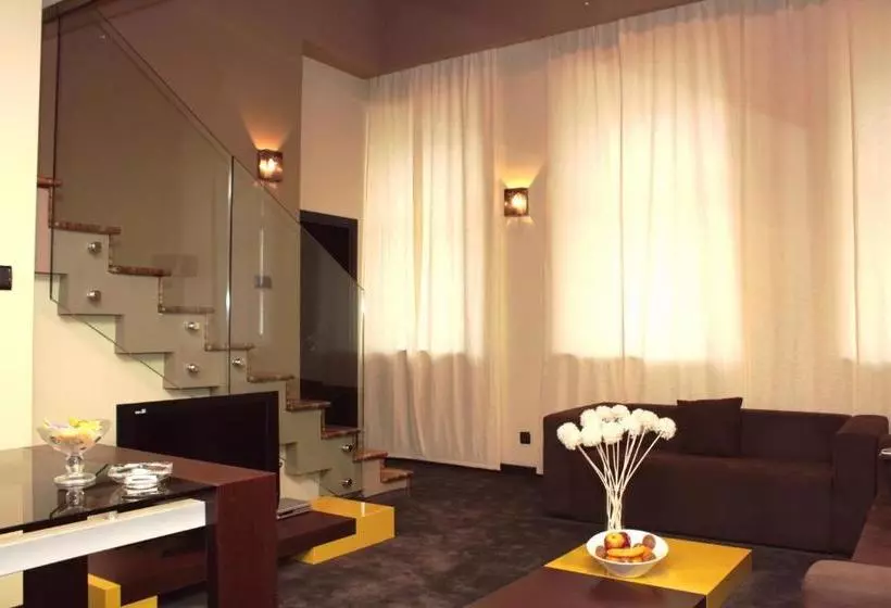 Cosmopolitan Hotel & Wellness