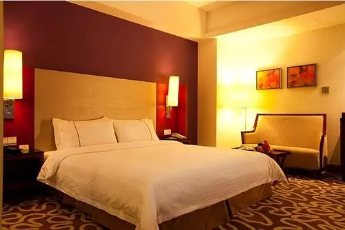 Shenzhen Caa Holy Sun Hotel, Luohu Railway Station