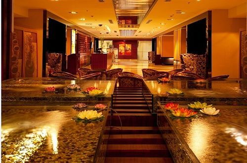 Shenzhen Caa Holy Sun Hotel, Luohu Railway Station