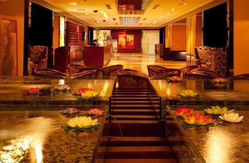 Shenzhen Caa Holy Sun Hotel, Luohu Railway Station