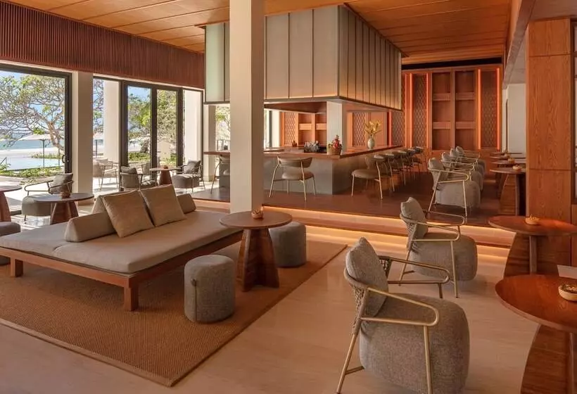 هتل Azerai Ke Ga Bay