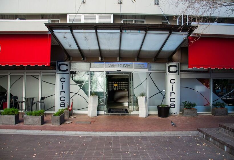 Hotel Circa On The Square