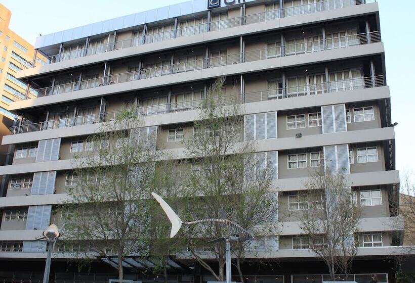 Hotel Circa On The Square