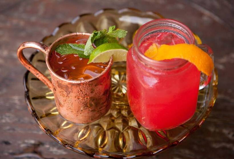 Estancia La Jolla Hotel & Spa