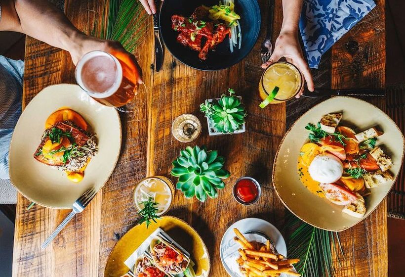 Estancia La Jolla Hotel & Spa