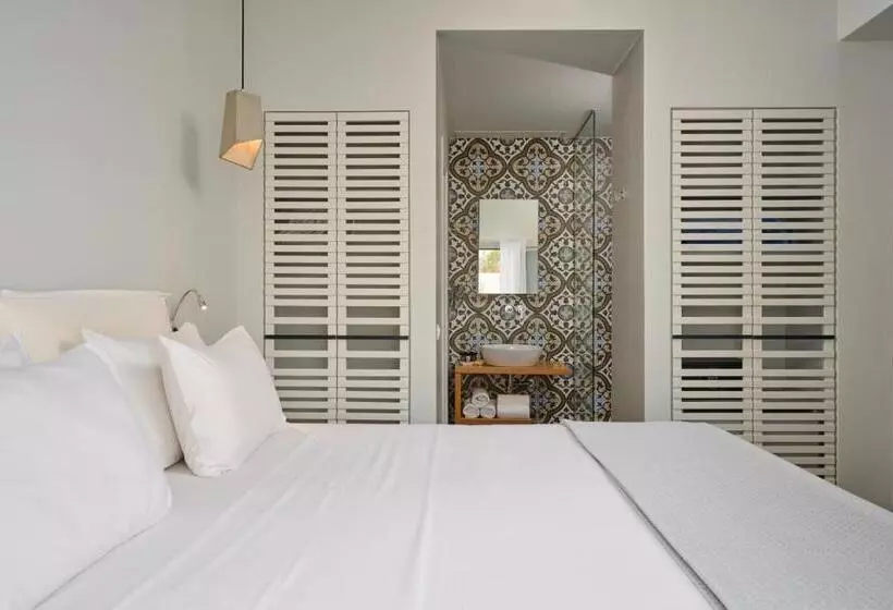 هتل Meltemi Village