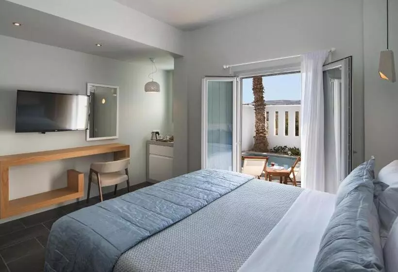 هتل Meltemi Village