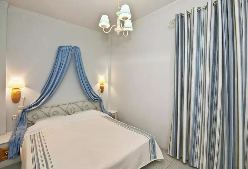 هتل Meltemi Village