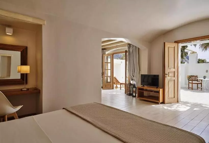 هتل Meltemi Village