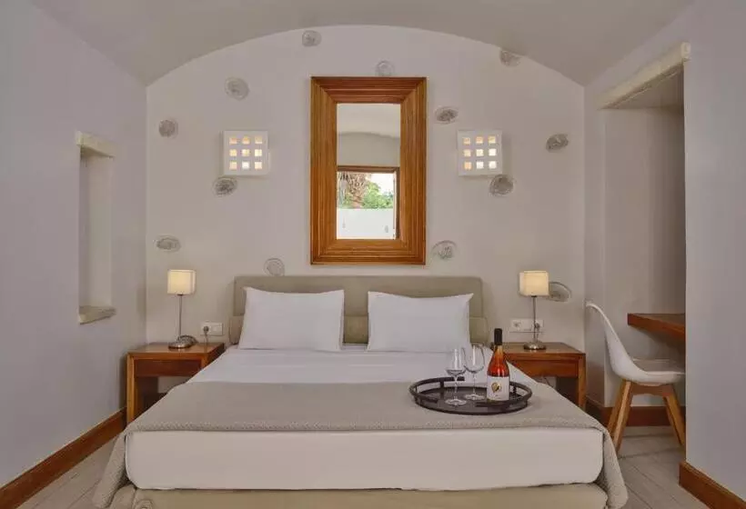 هتل Meltemi Village