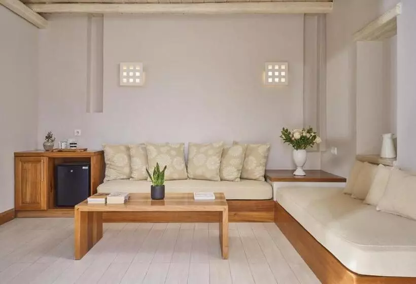 هتل Meltemi Village