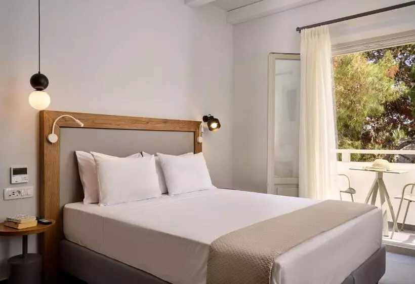 هتل Meltemi Village