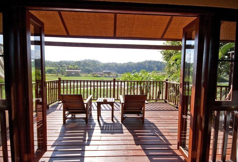 בית מלון כפרי Pai Hotsprings Spa Resort