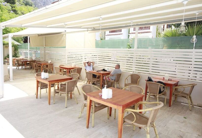 בית מלון כפרי Portofino