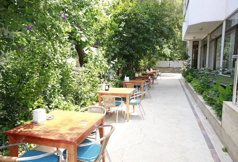 בית מלון כפרי Portofino