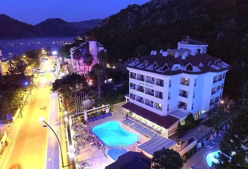 בית מלון כפרי Portofino